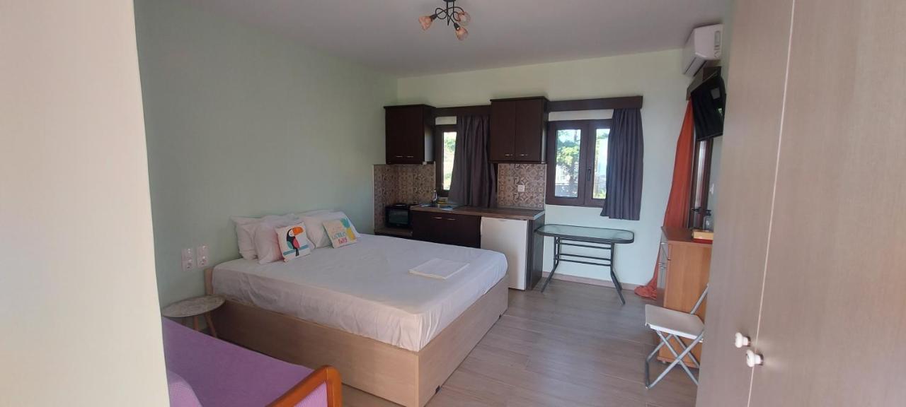 Golden View Limnos Apartment