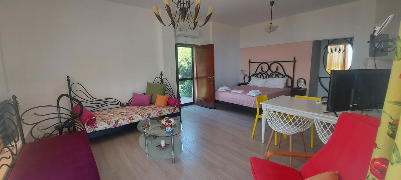 Golden View Limnos Apartment *
